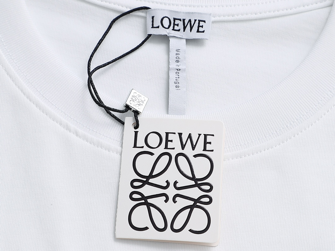 LOEWE 罗意威24ss龙年限定印花短袖T恤 立体图案印花