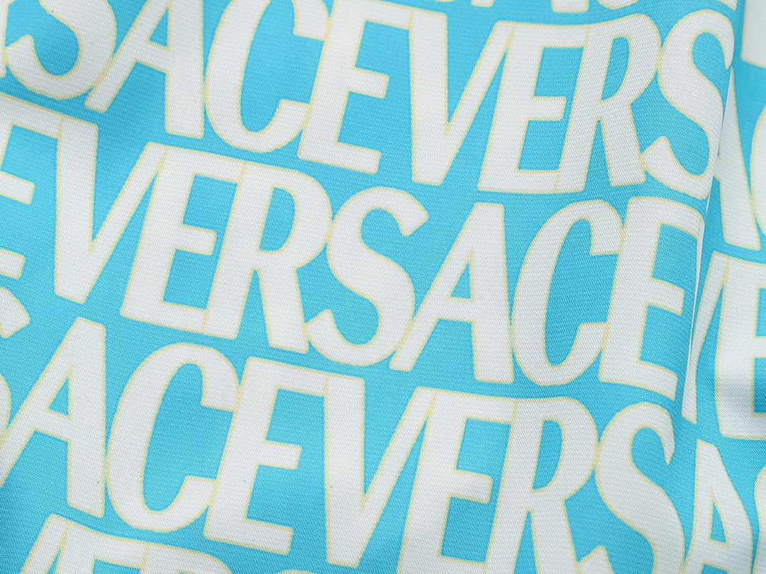 Versace Shorts in Picture Color, Size S-XL, Plain Cotton with Sand Fabric, Full Custom Packages. Gender-Neutral. - 图片 7