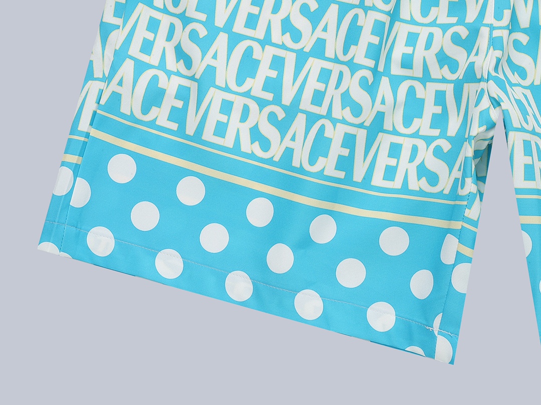 Versace Shorts in Picture Color, Size S-XL, Plain Cotton with Sand Fabric, Full Custom Packages. Gender-Neutral. - 图片 4