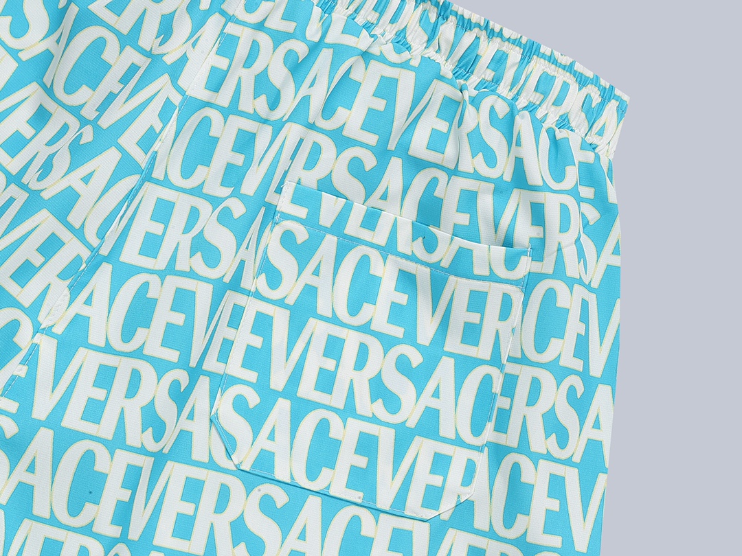 Versace Shorts in Picture Color, Size S-XL, Plain Cotton with Sand Fabric, Full Custom Packages. Gender-Neutral. - 图片 9