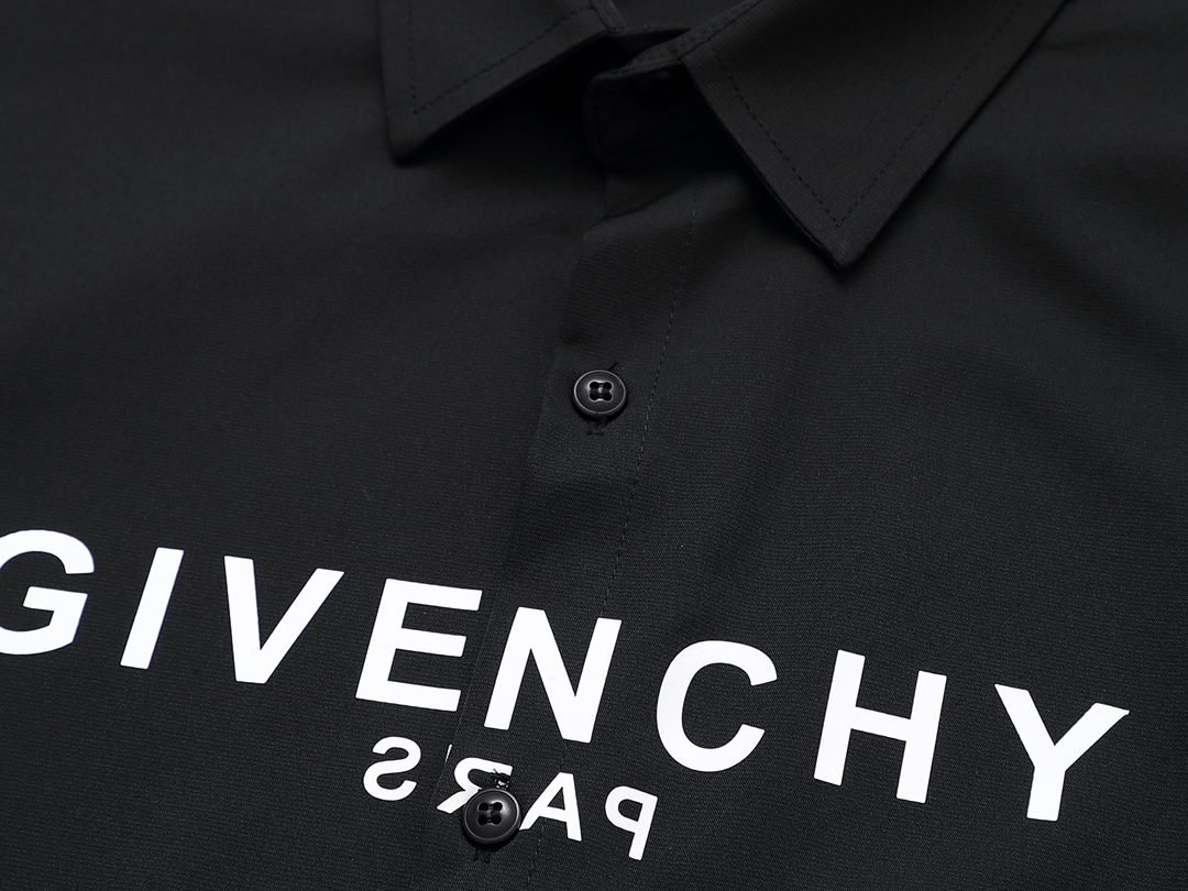 Givenchy Polo Shirt in Picture Color, Sizes S-XL, Plain Cotton with Sand Finish. Gender-Neutral Design. - 图片 7
