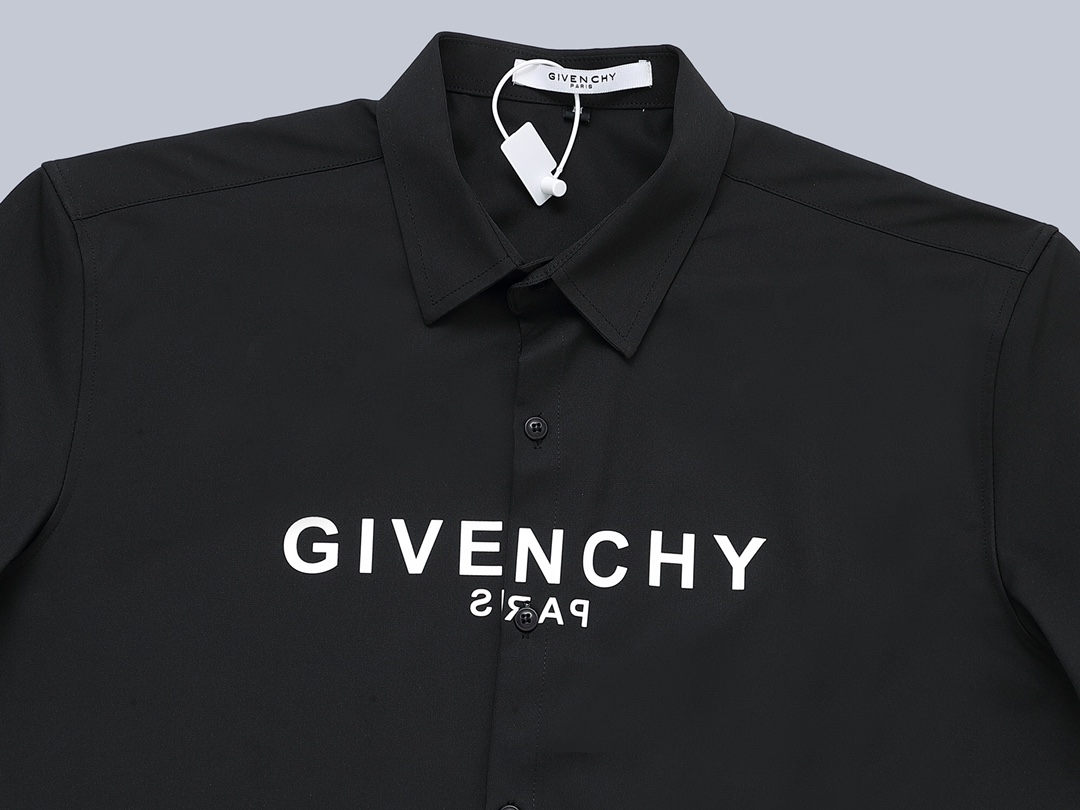 Givenchy Polo Shirt in Picture Color, Sizes S-XL, Plain Cotton with Sand Finish. Gender-Neutral Design. - 图片 4