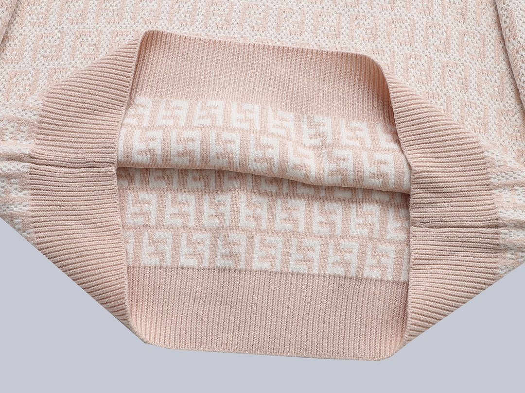Custom Wool Sweaters by Fendy Fendi in Various Sizes and Colors - 图片 7