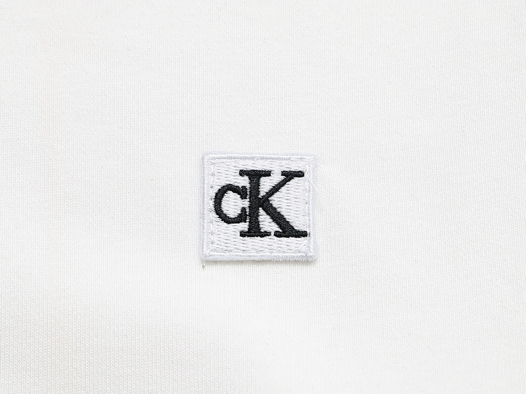 Calvin Klein CK Sticker in Picture Color, Size S-XL, 400G Shears Fabric, Full Custom Packages. Gender-Neutral. - 图片 5
