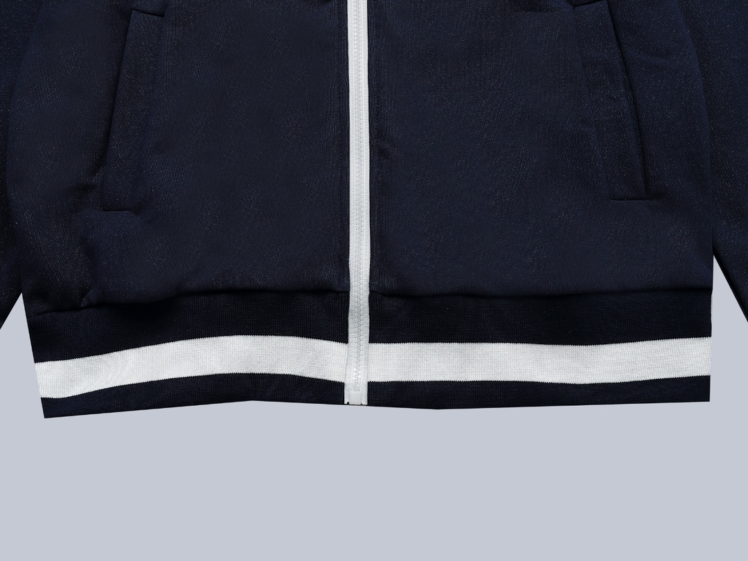 “CJCR Custom Gucci Hoodie Jacket in Picture Color, Sizes S-XXL, Gender-Neutral” - 图片 8