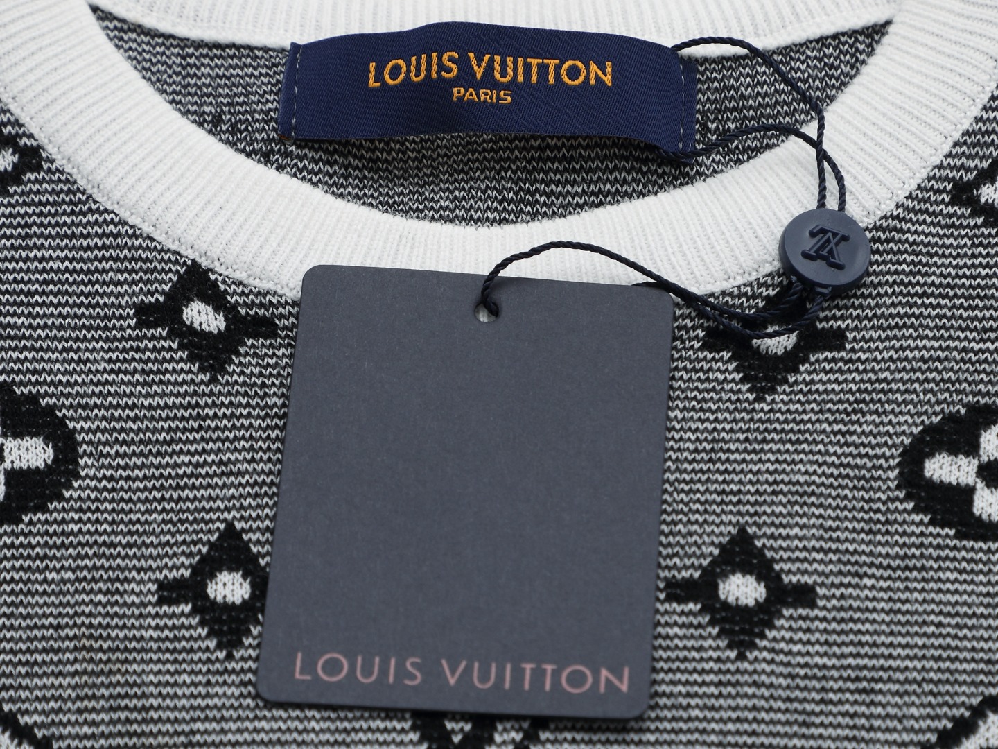 Louiswell Knitted Sweater Shorts: Top-Level Currency Details for XS-L, Wool Mix, Gender-Neutral - 图片 8