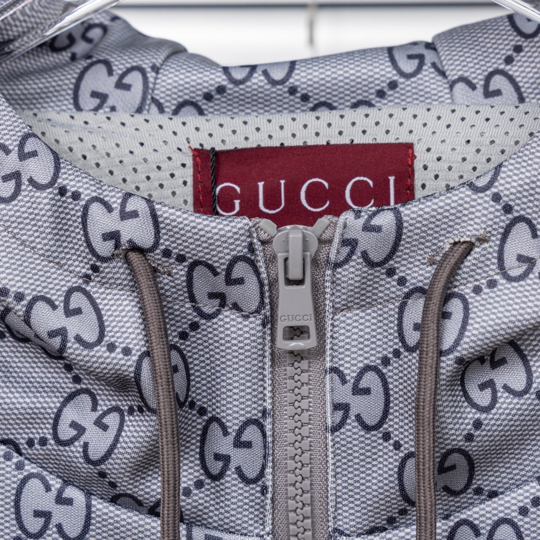 Gucci 款式：古驰Gucci连帽织带开衫外套