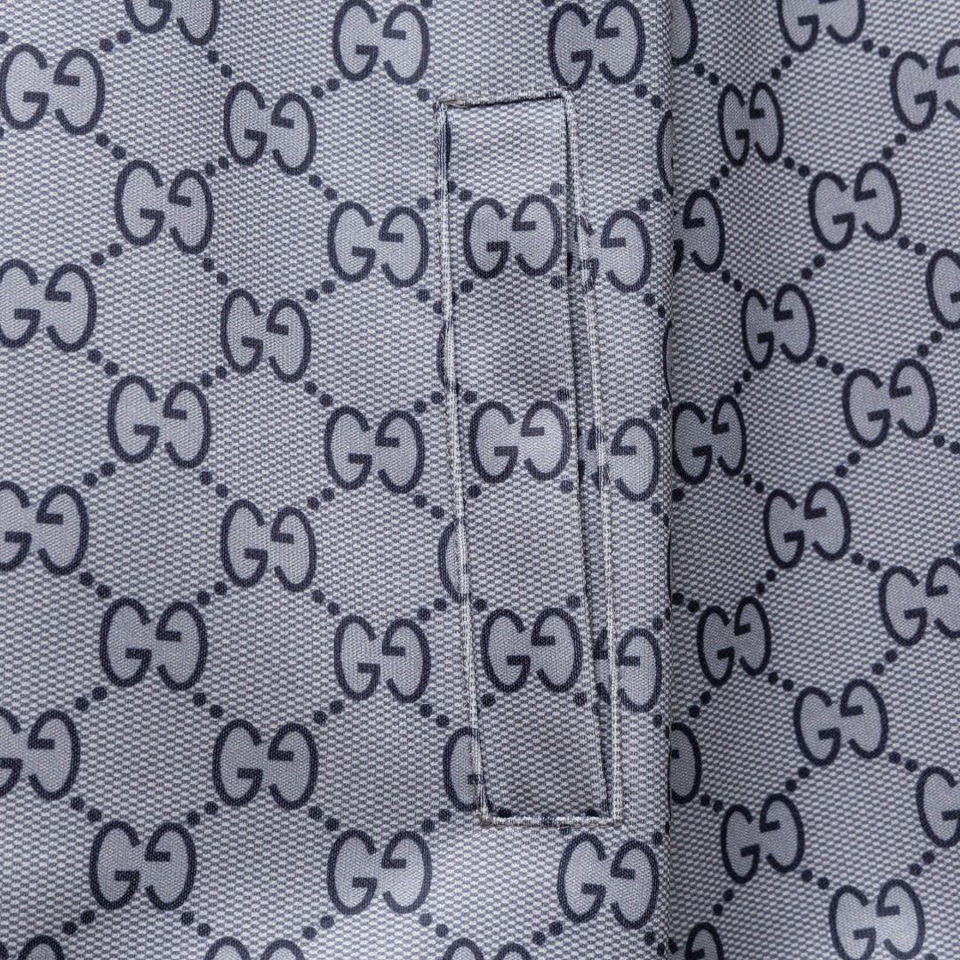 Gucci 款式：古驰Gucci连帽织带开衫外套