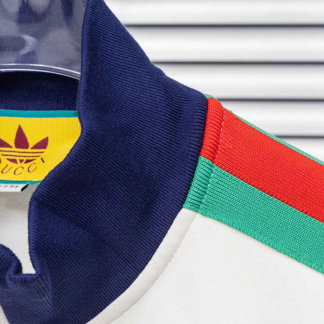 Gucci 款式：古驰Gucci联名三叶草红绿拼接织带刺绣外套