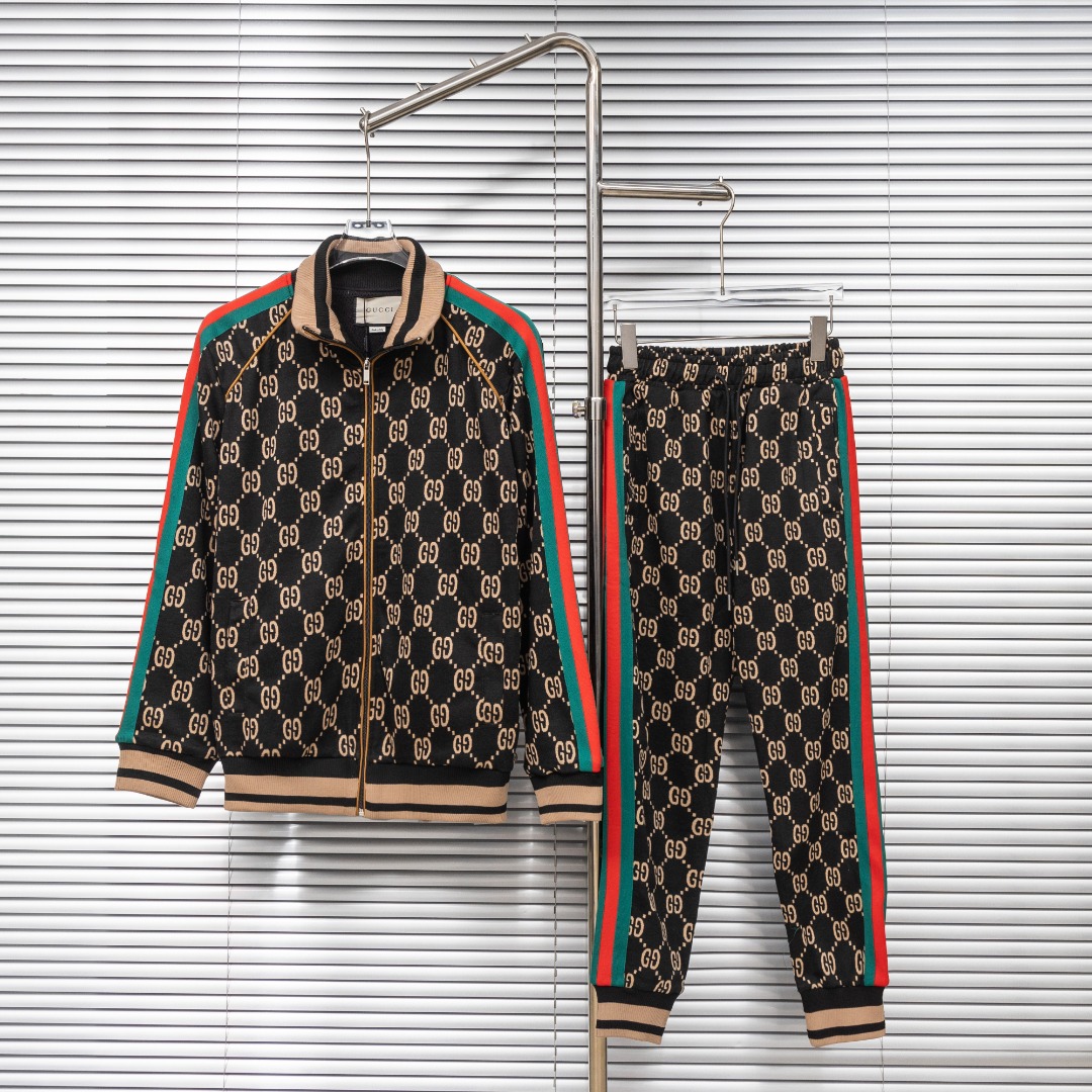 Gucci 款式：古驰Gucci 满印撞色织带拼接外套