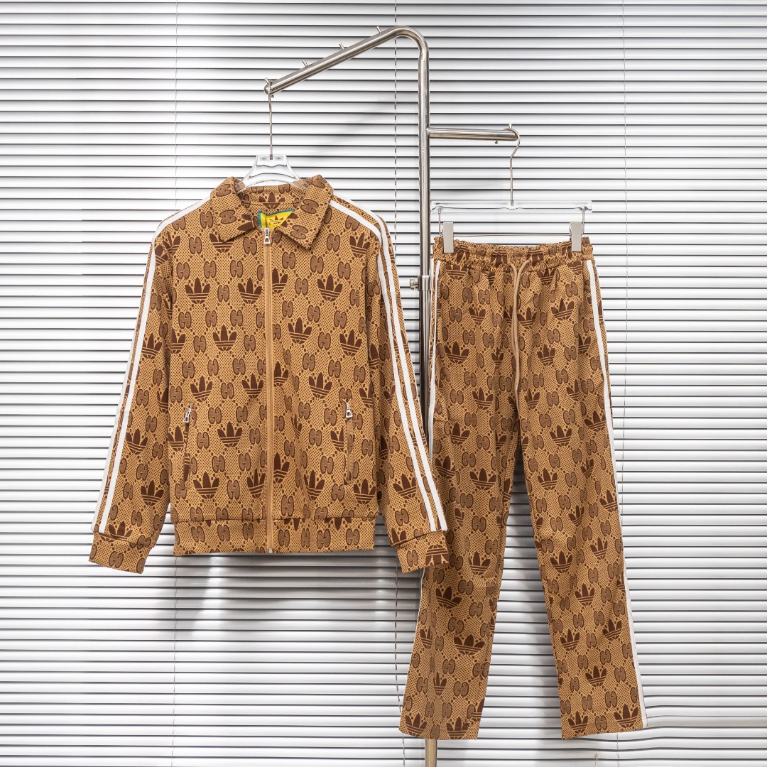 Gucci 款式：古驰Gucci联名三叶草 满印提花外套