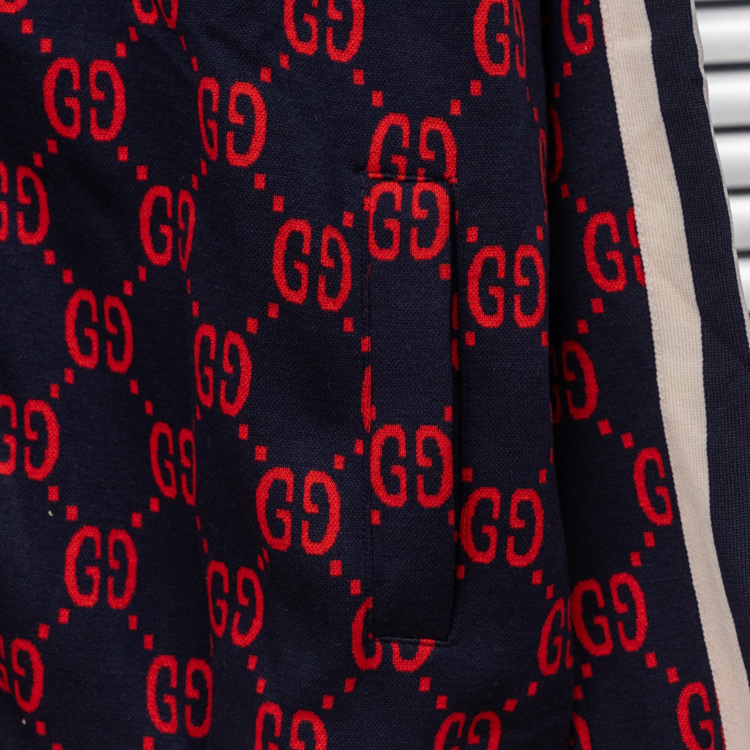 Gucci 款式：古驰Gucci 双G暗纹外套