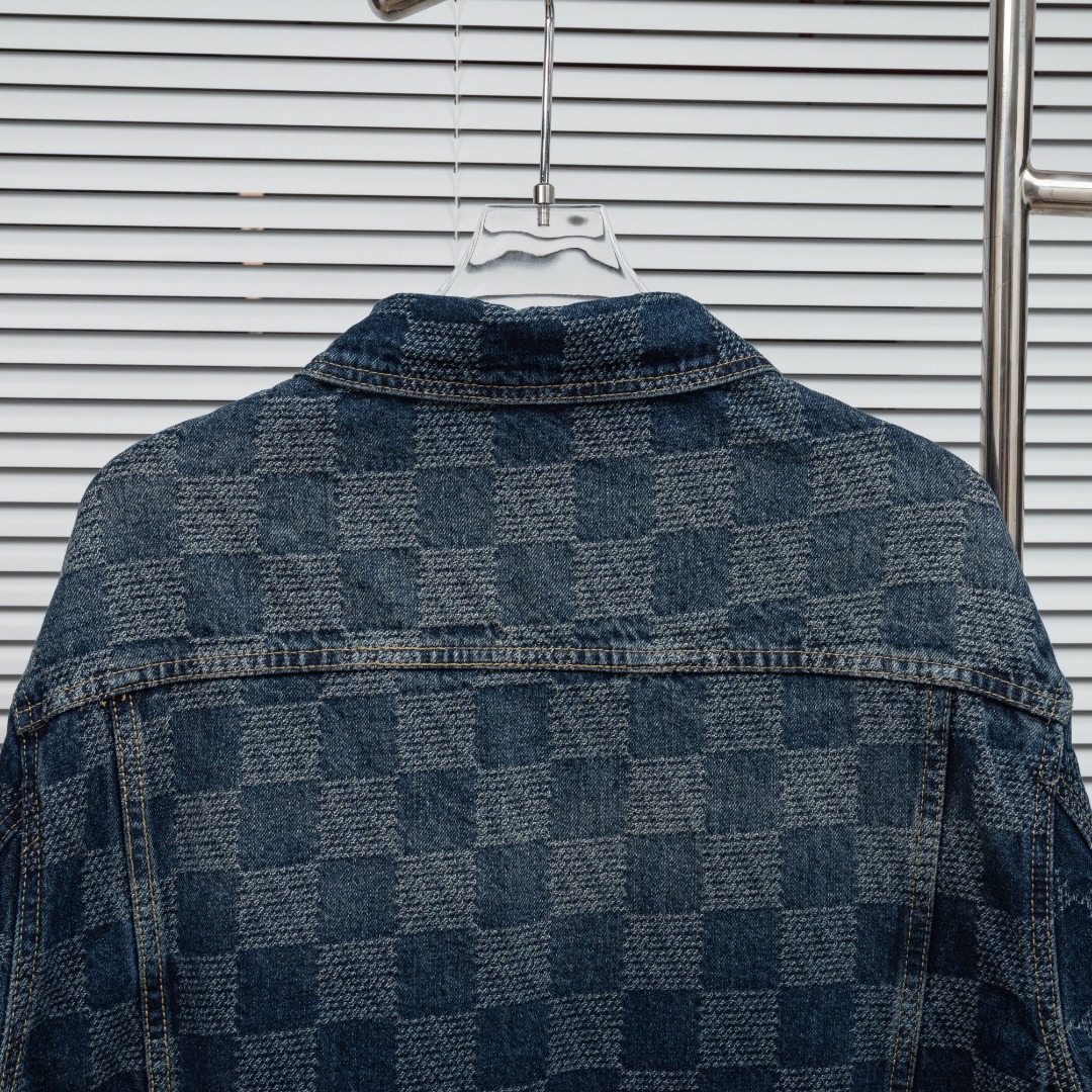 Louis Vuitton 款式：路易威登LV棋盘格做旧牛仔外套夹克