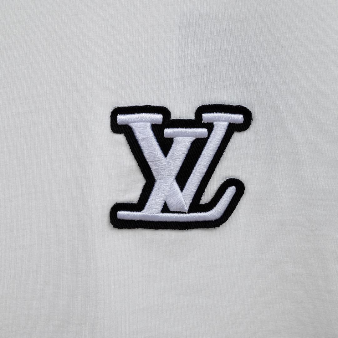 Louis Vuitton 款式：路易威登LV做旧破洞 3D立体刺绣工艺短袖