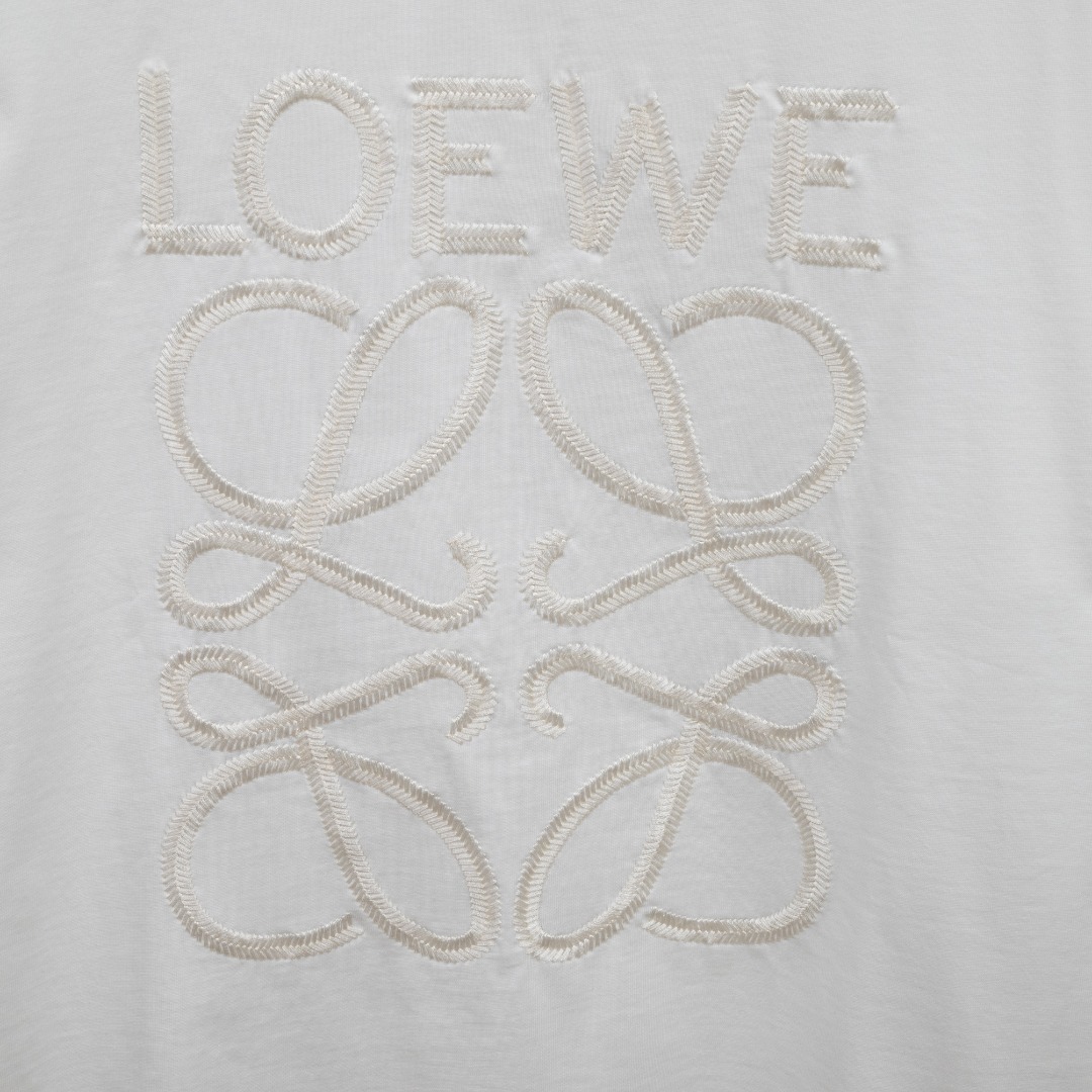 Loewe 款式：罗意威LOEWE 3D草绳刺绣工艺短袖