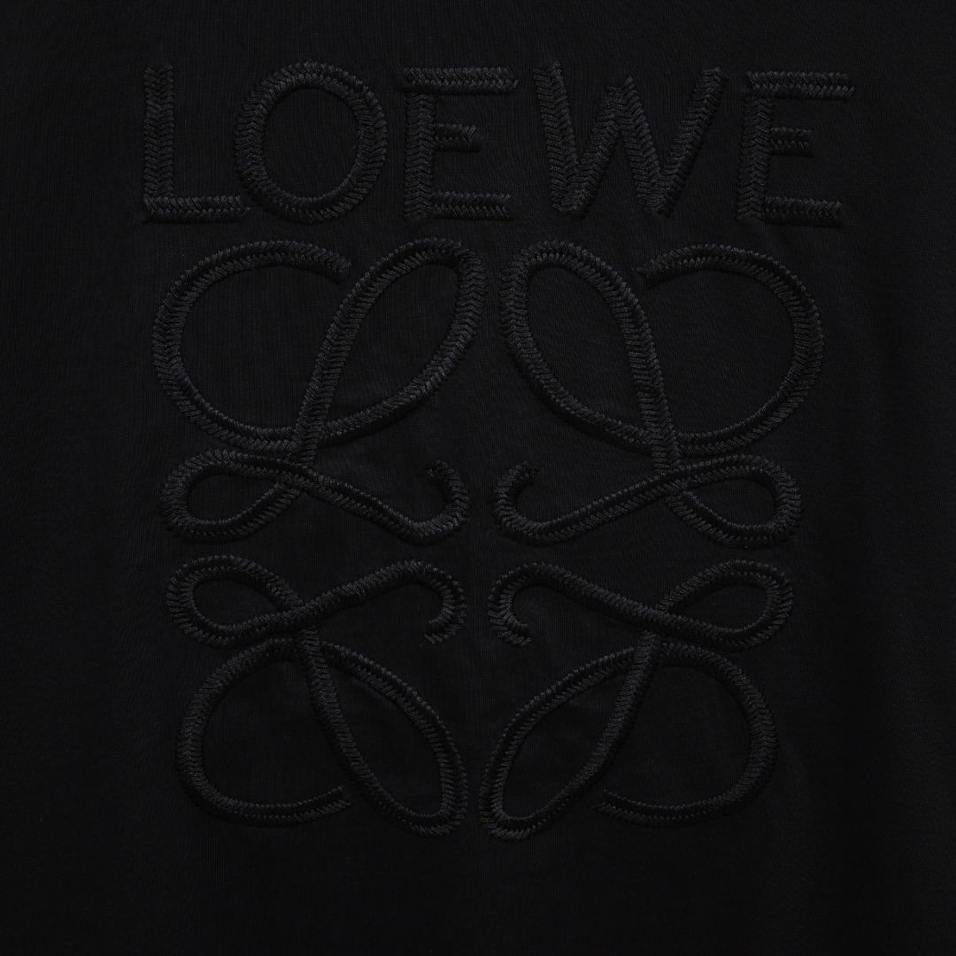 Loewe 款式：罗意威LOEWE 3D草绳刺绣工艺短袖