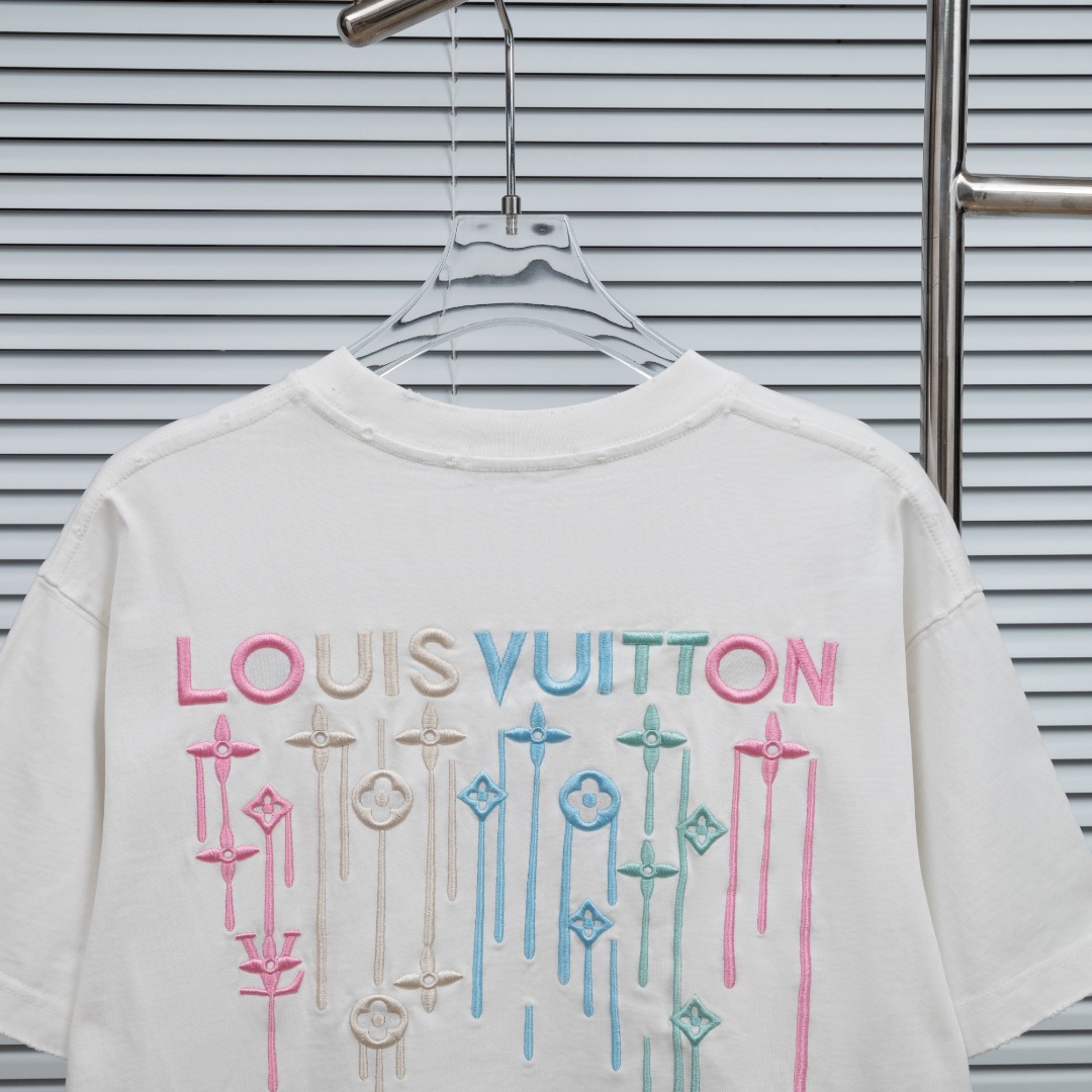 Louis Vuitton 款式：路易威登LV破洞彩色渐变溶解刺绣工艺短袖