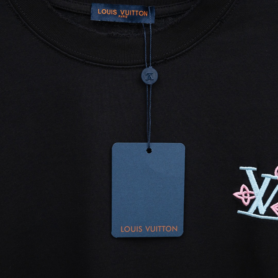 Louis Vuitton 款式：路易威登LV破洞彩色渐变溶解刺绣工艺短袖