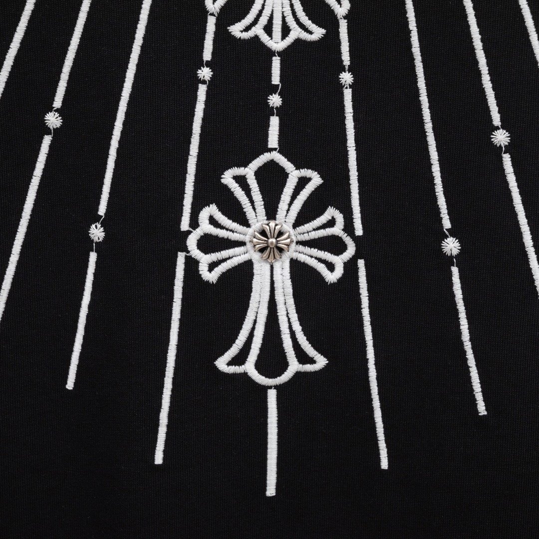 Chrome Hearts 款式：克罗心CH十字刺绣定制金属纽扣工艺短袖