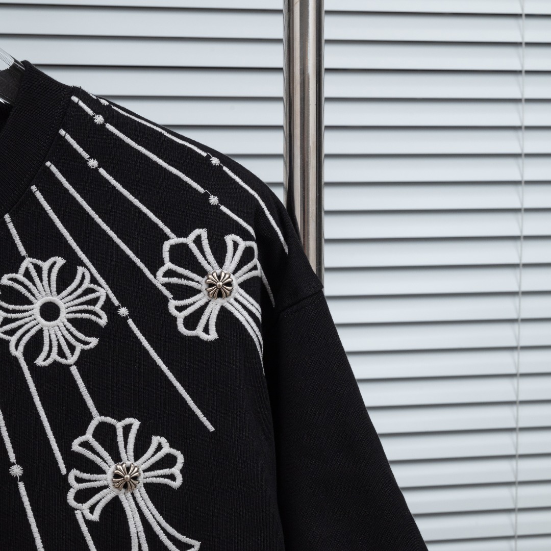 Chrome Hearts 款式：克罗心CH十字刺绣定制金属纽扣工艺短袖
