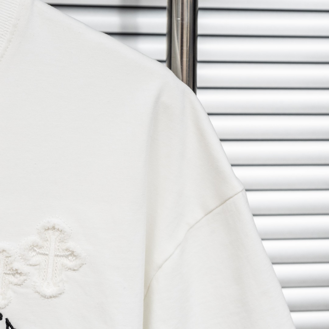 Chrome Hearts 款式：克罗心CH做旧破洞贴布刺绣工艺短袖