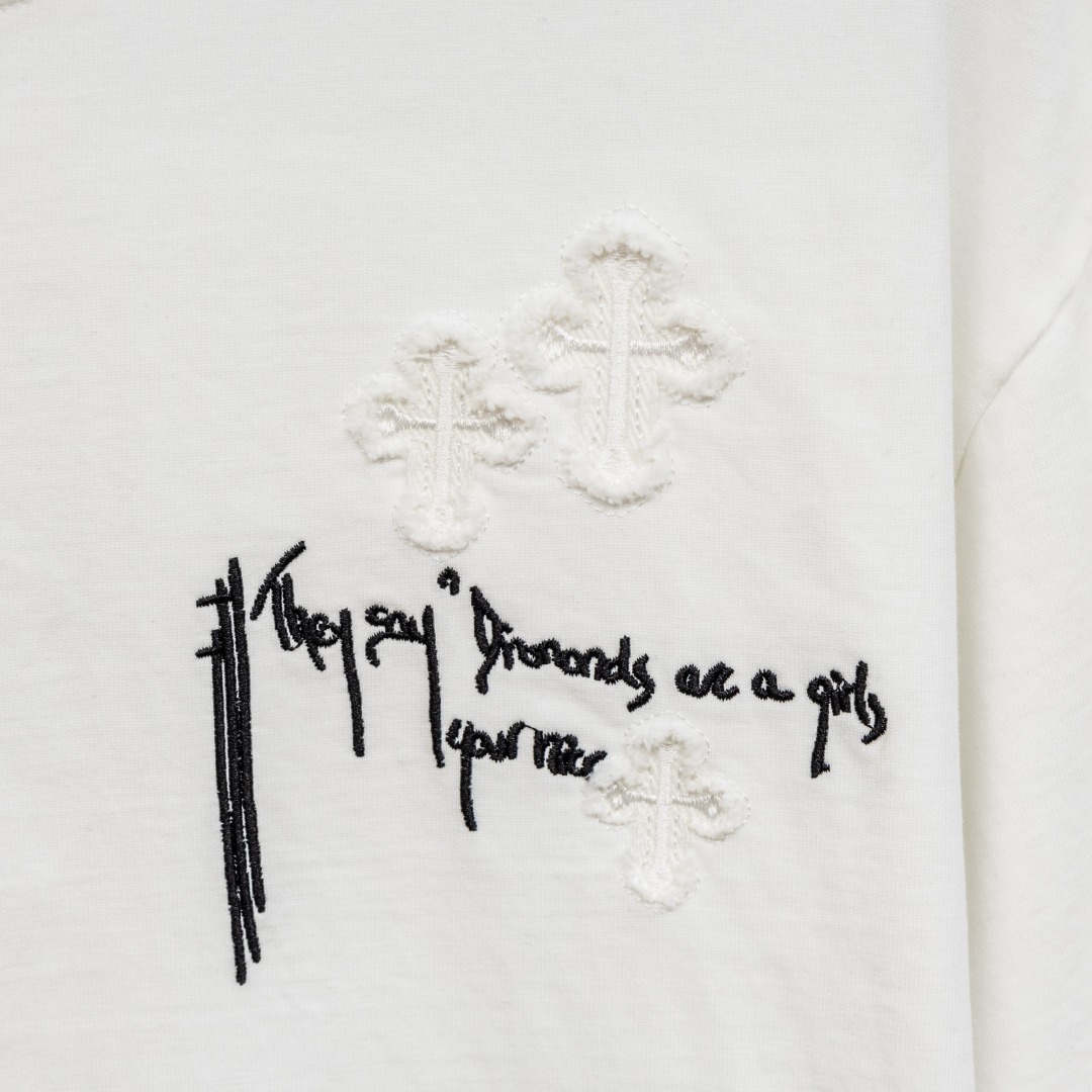 Chrome Hearts 款式：克罗心CH做旧破洞贴布刺绣工艺短袖
