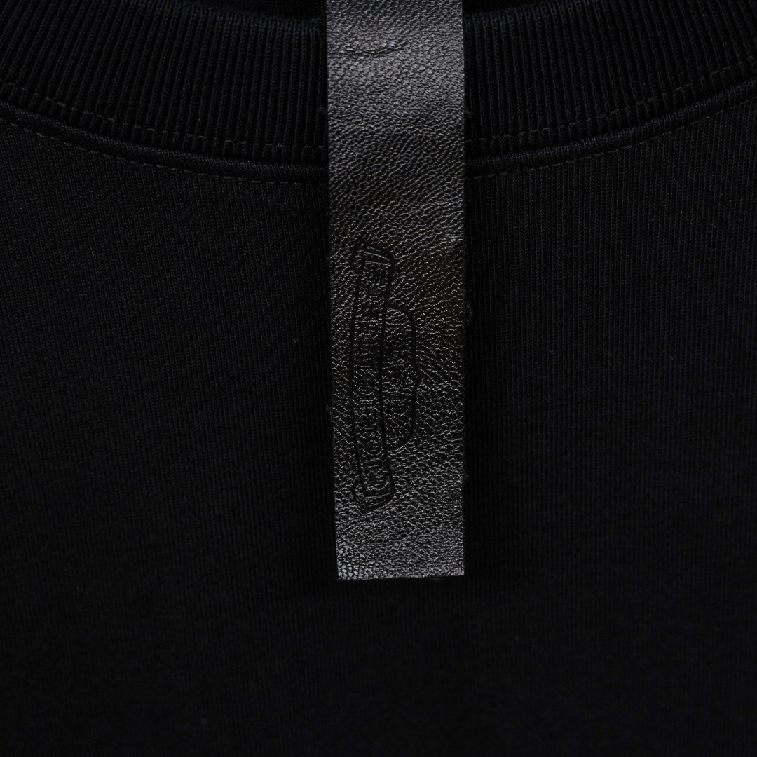 Chrome Hearts 款式：克罗心CH做旧破洞彩色花卉贴布刺绣工艺短袖