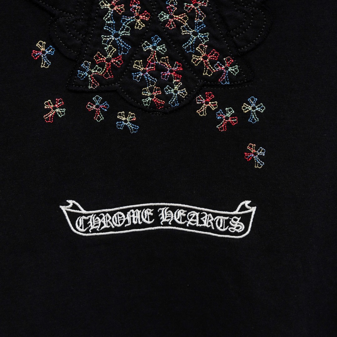 Chrome Hearts 款式：克罗心CH做旧破洞彩色花卉贴布刺绣工艺短袖