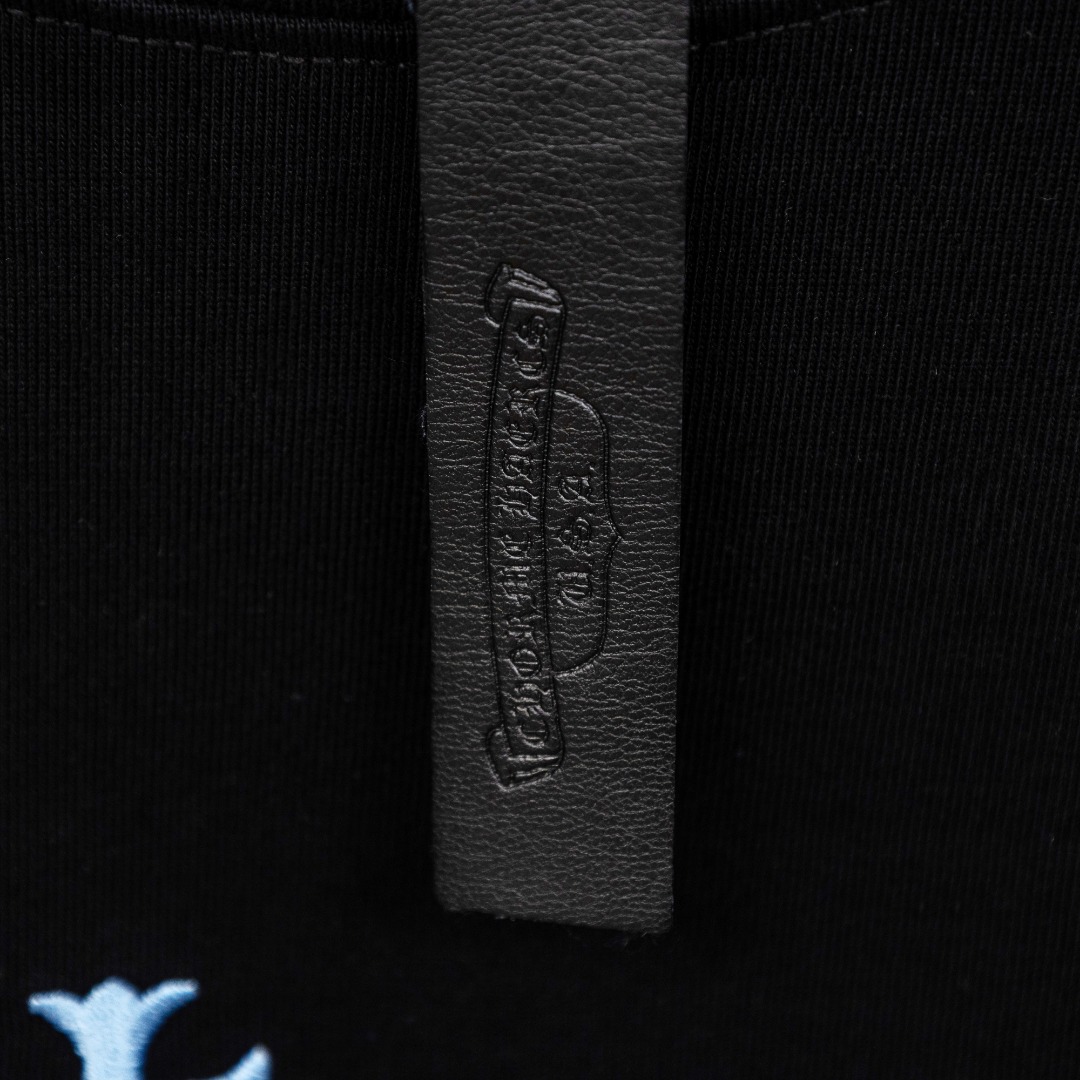 Chrome Hearts 款式：克罗心CH做旧破洞散花十字架刺绣 定制贴布工艺短袖