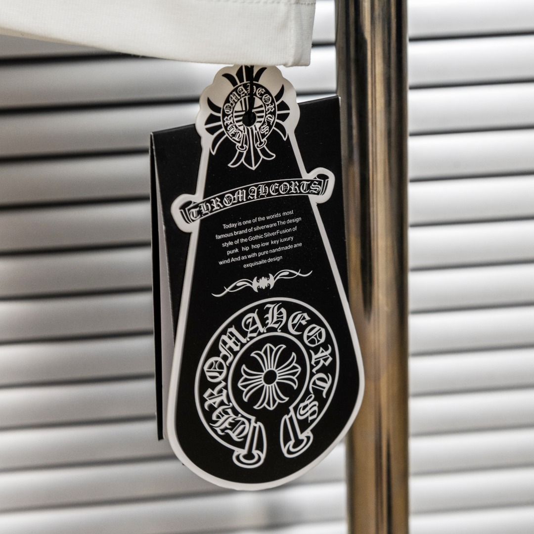Chrome Hearts 款式：克罗心CH做旧破洞植绒LOGO 粉色女郎工艺短袖