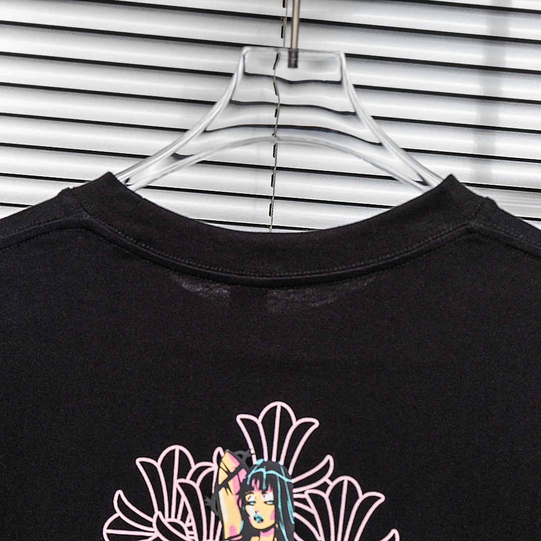 Chrome Hearts 款式：克罗心CH做旧破洞植绒LOGO 粉色女郎工艺短袖