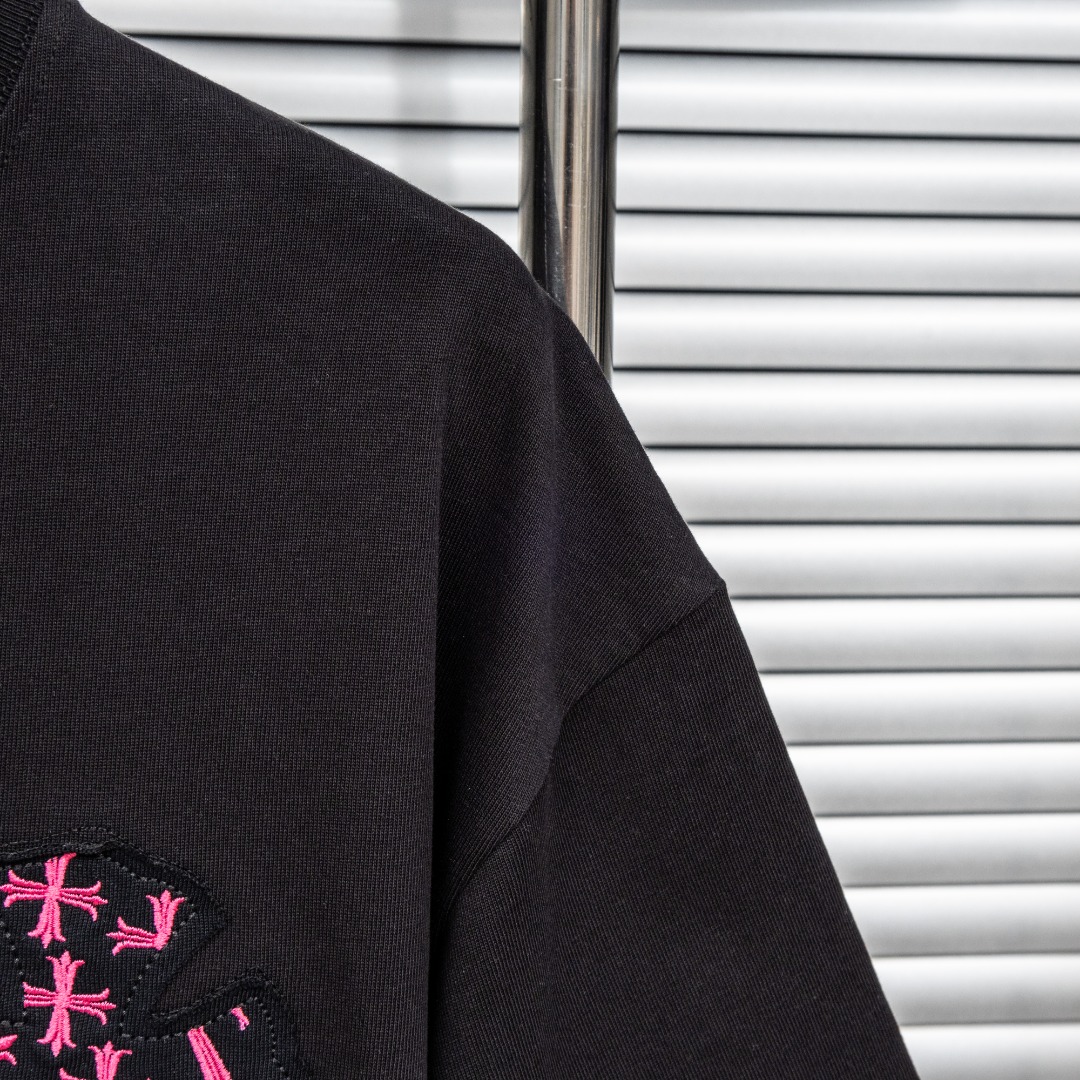 Chrome Hearts 款式：克罗心CH做旧破十字架拼接刺绣工艺短袖
