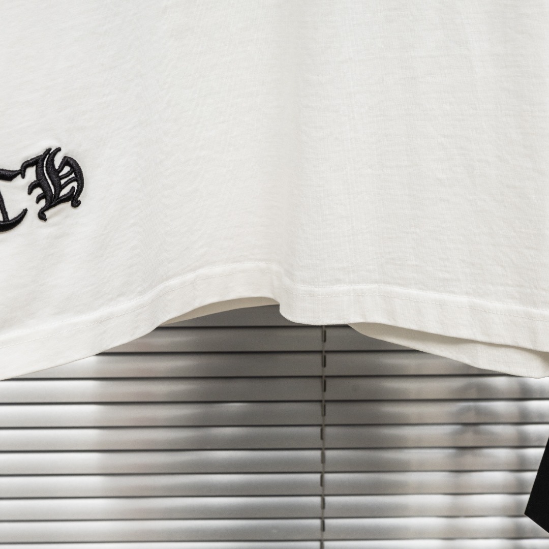 Chrome Hearts 款式：克罗心CH梵文围脖刺绣 贴布多工艺短袖