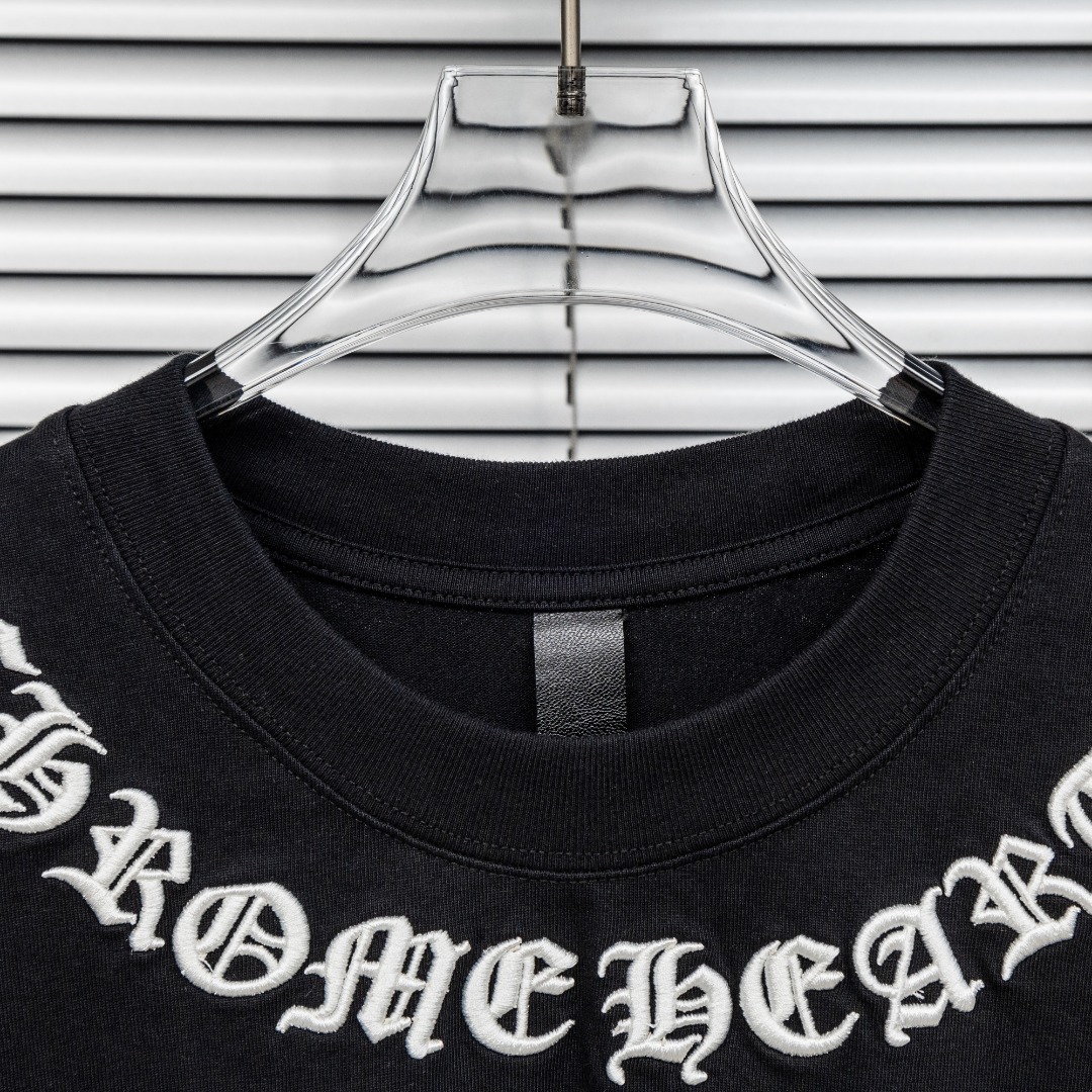 Chrome Hearts 款式：克罗心CH梵文围脖刺绣 贴布多工艺短袖