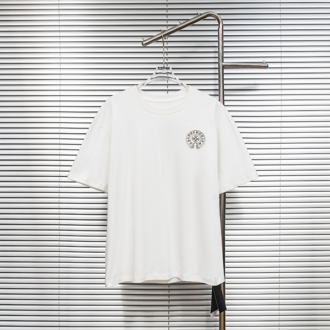 Chrome Hearts 款式：克罗心CH梵文LOGO手工钉珠多工艺短袖