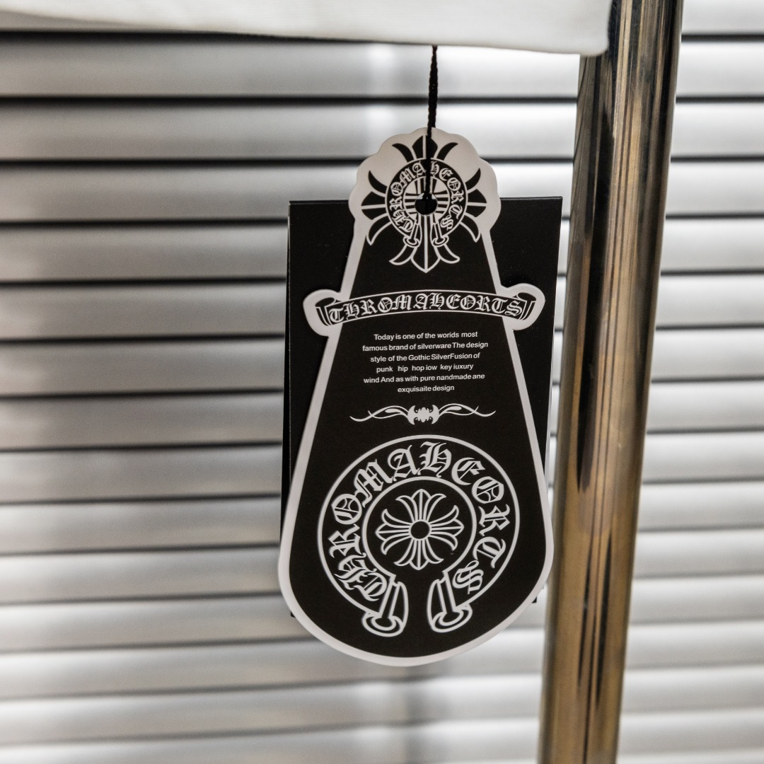 Chrome Hearts 款式：克罗心CH梵文 多色印花小口袋工艺短袖