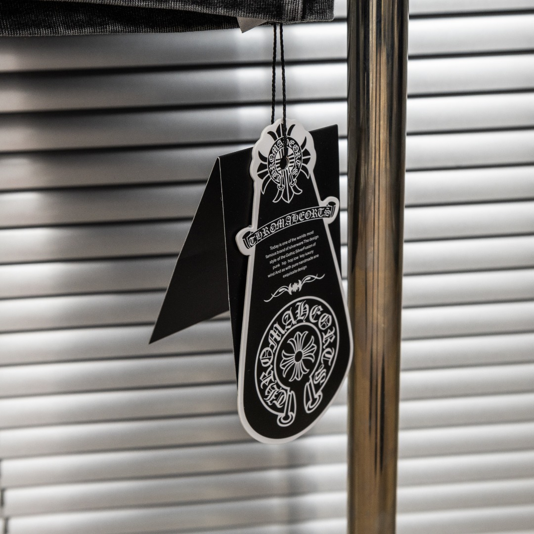 Chrome Hearts 款式：克罗心CH重工水洗做旧十字架贴布工艺短袖