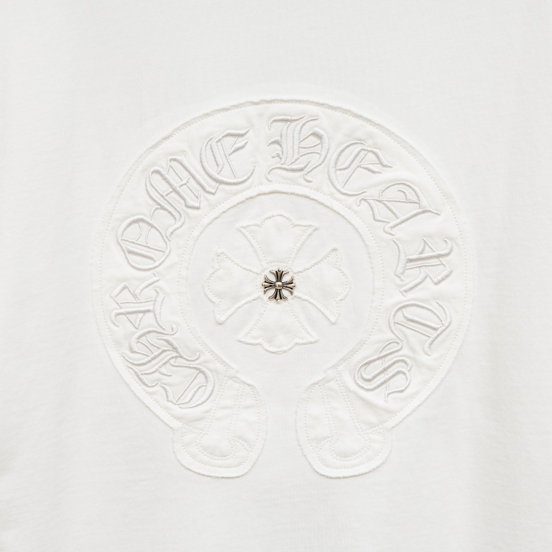 Chrome Hearts 款式：克罗心CH定制金属十字架贴布工艺短袖