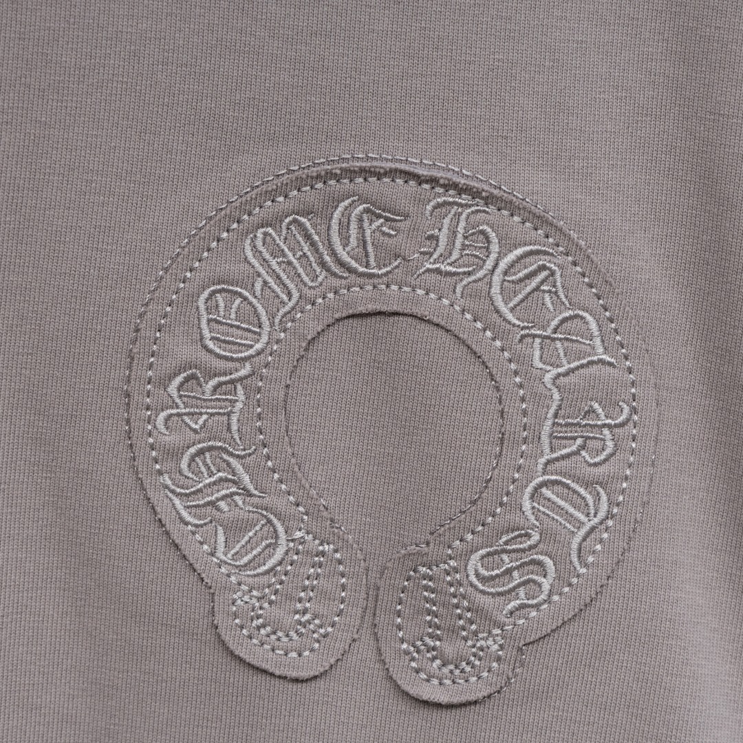 Chrome Hearts 款式：克罗心CH定制金属十字架贴布工艺短袖