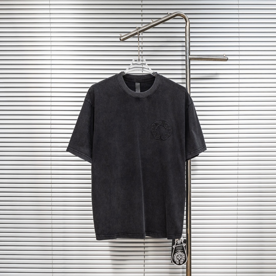 Chrome Hearts 款式：克罗心CH做旧定制金属十字架贴布工艺短袖