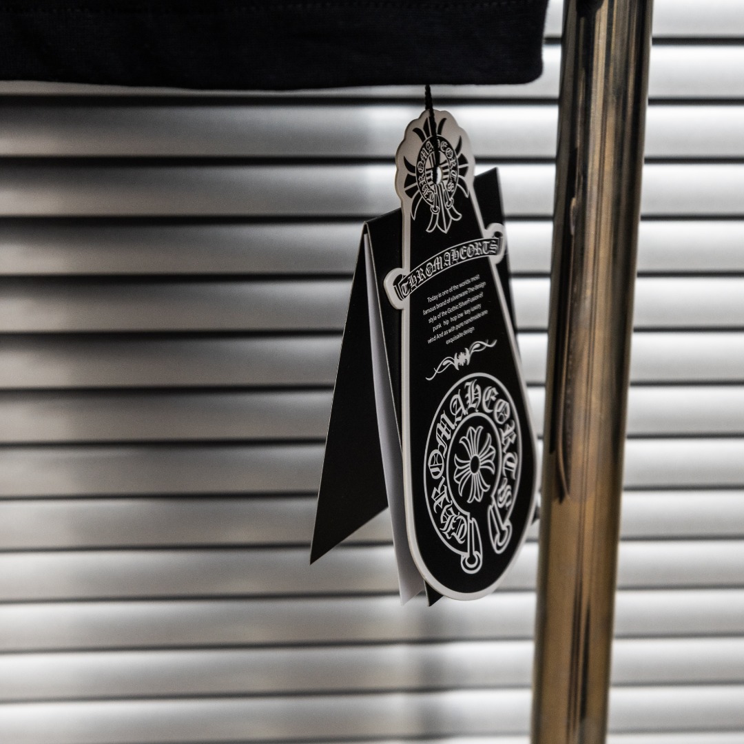 Chrome Hearts 款式：克罗心CH梵文小口袋工艺短袖