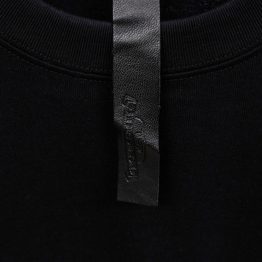 Chrome Hearts 款式：克罗心CH梵文拼色刺绣工艺短袖