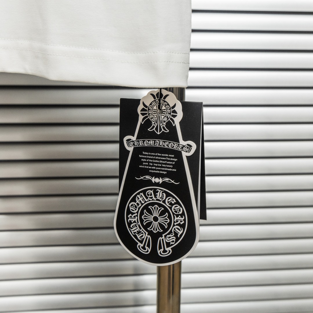 Chrome Hearts 款式：克罗心CH贴布金属工艺十字架刺绣工艺短袖