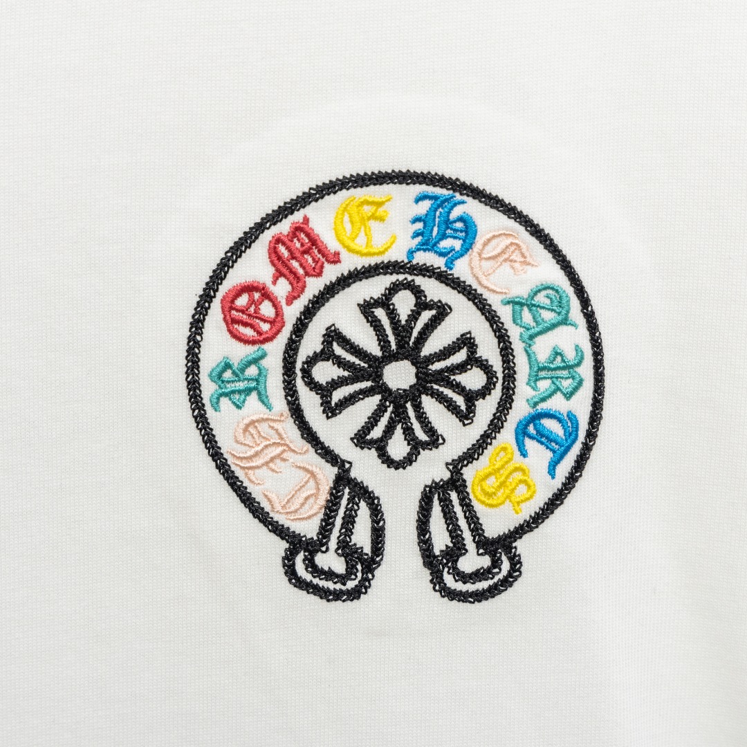 Chrome Hearts 款式：克罗心CH彩色十字架马蹄刺绣工艺短袖