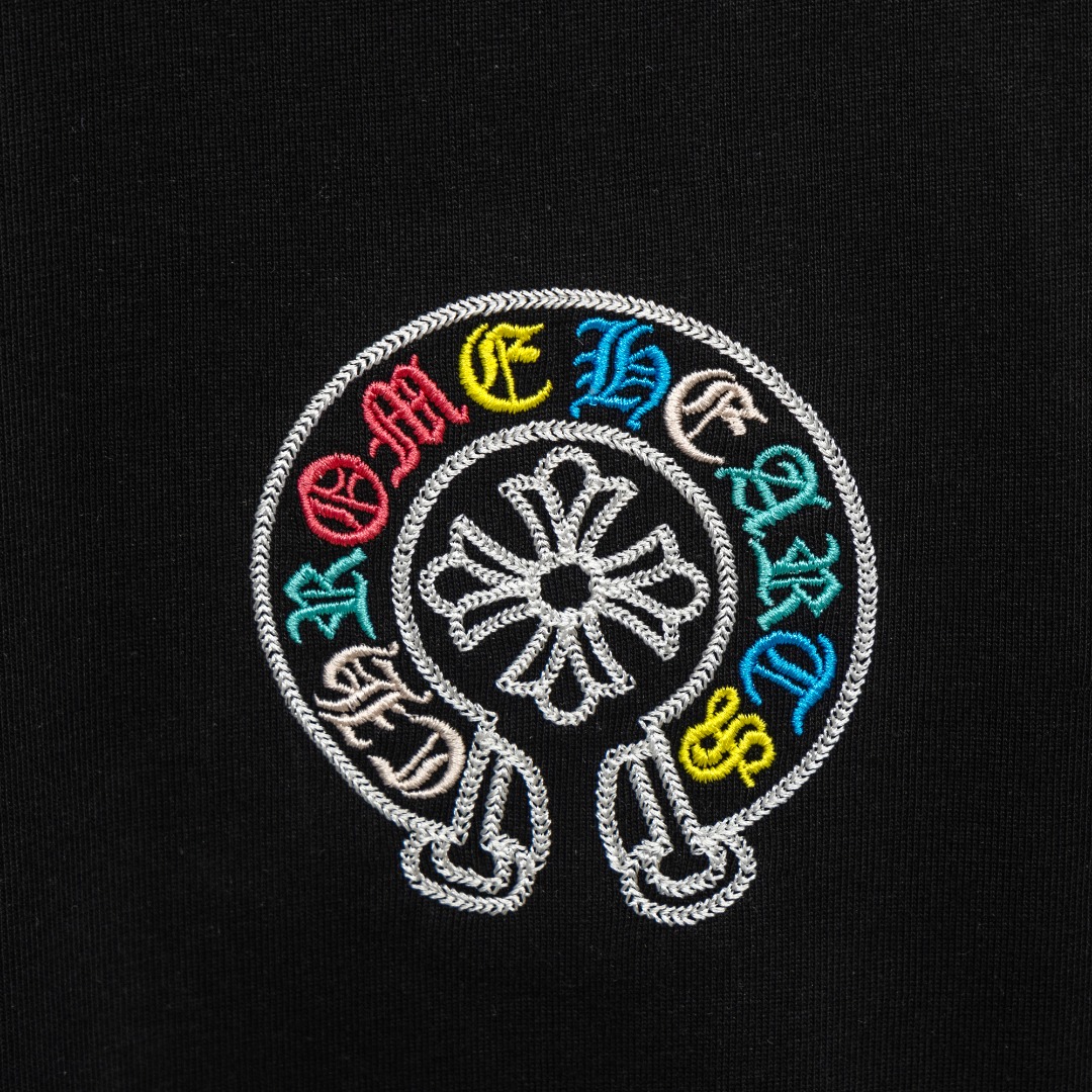 Chrome Hearts 款式：克罗心CH彩色十字架马蹄刺绣工艺短袖