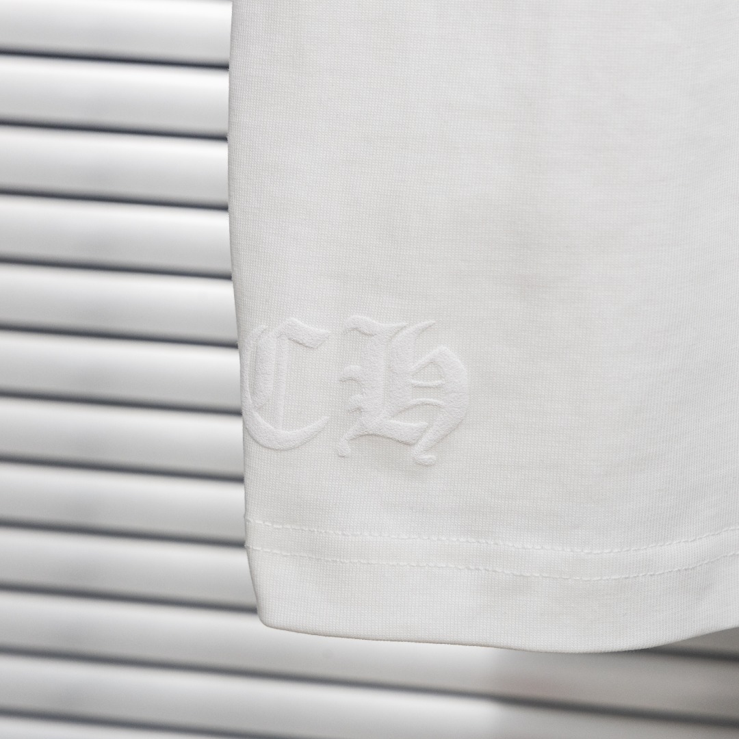 Chrome Hearts 款式：克罗心CH梵文马蹄小口袋植绒印花工艺短袖