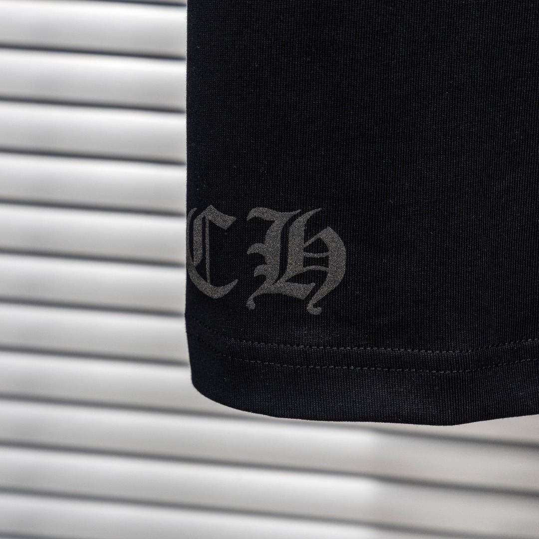 Chrome Hearts 款式：克罗心CH梵文马蹄小口袋植绒印花工艺短袖