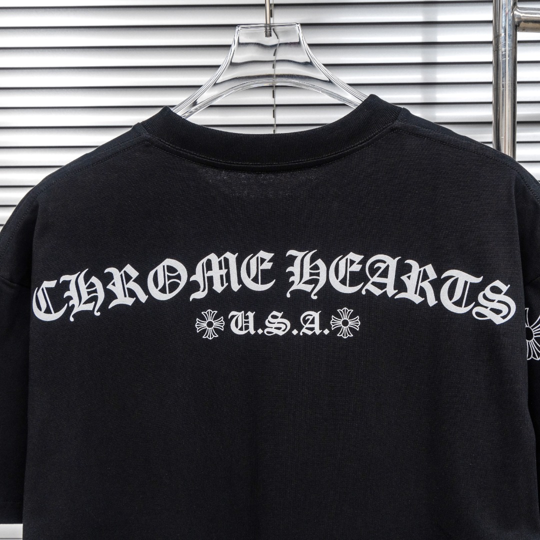 Chrome Hearts 款式：克罗心CH梵文马蹄小口袋植绒印花工艺短袖