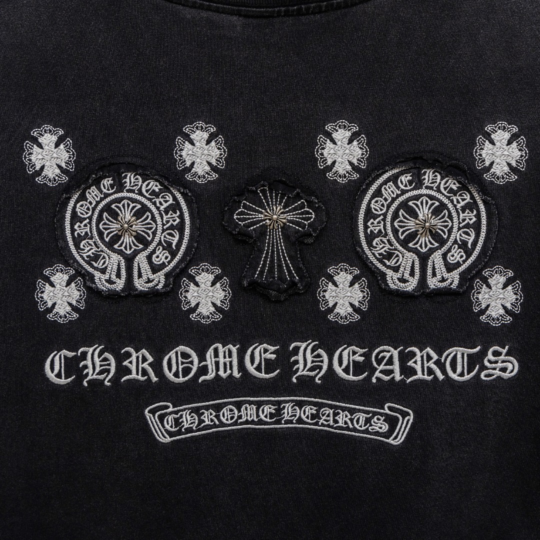 Chrome Hearts 款式：克罗心CH梵文马蹄贴布做旧水洗重工艺短袖