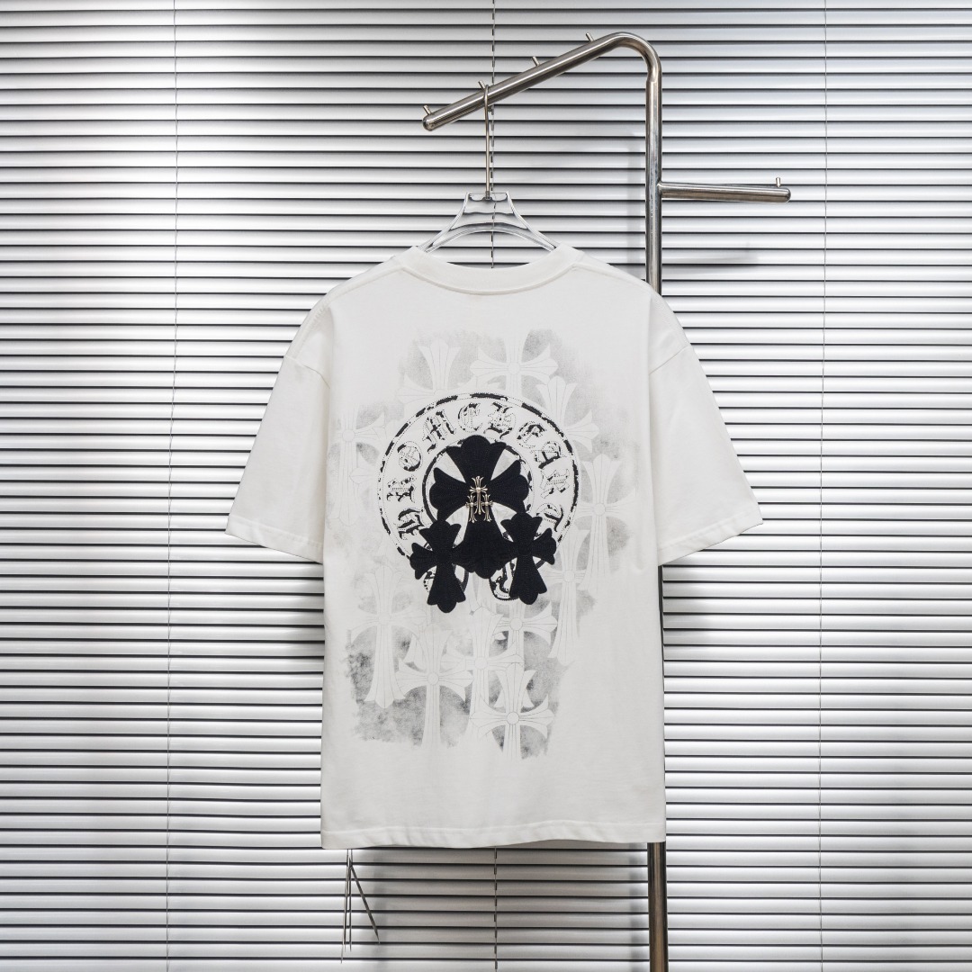 Chrome Hearts 款式：克罗心CH梵文马蹄贴布金属十字架刺绣工艺短袖